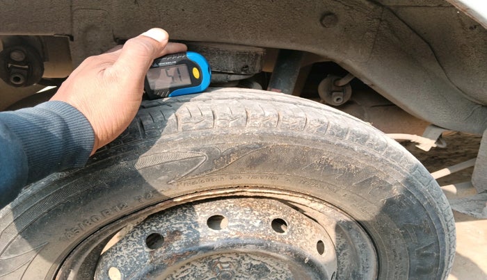 2014 Maruti Alto 800 LXI CNG, Petrol, Manual, 79,428 km, tyre