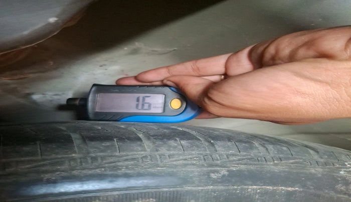 2011 Hyundai i20 MAGNA 1.2, Petrol, Manual, 34,683 km, tyre