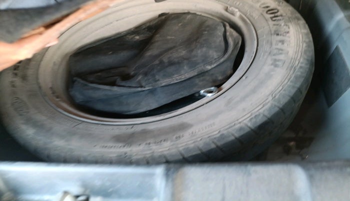 2021 Tata NEXON XM PETROL, Petrol, Manual, 86,295 km, tyre