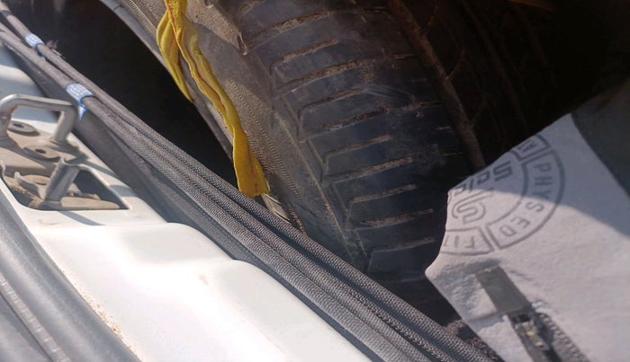 2022 Tata Tiago XT CNG, Petrol, Manual, 62,780 km, tyre