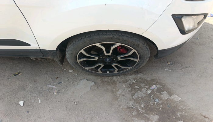 2018 Ford Ecosport TITANIUM 1.5L SIGNATURE EDITION (SUNROOF) DIESEL, Diesel, Manual, 98,598 km, tyre