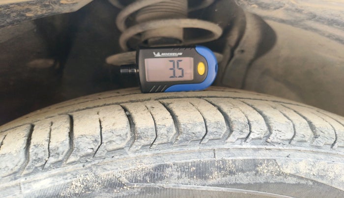 2017 Maruti Baleno ALPHA DIESEL 1.3, Diesel, Manual, 88,313 km, tyre