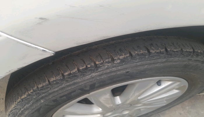 2015 Maruti Swift Dzire ZXI, Petrol, Manual, 39,205 km, tyre