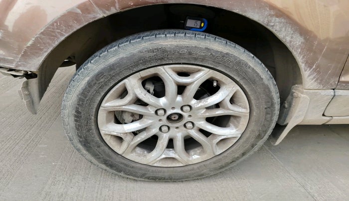 2016 Ford Ecosport TITANIUM 1.5L DIESEL, Diesel, Manual, 1,68,186 km, tyre