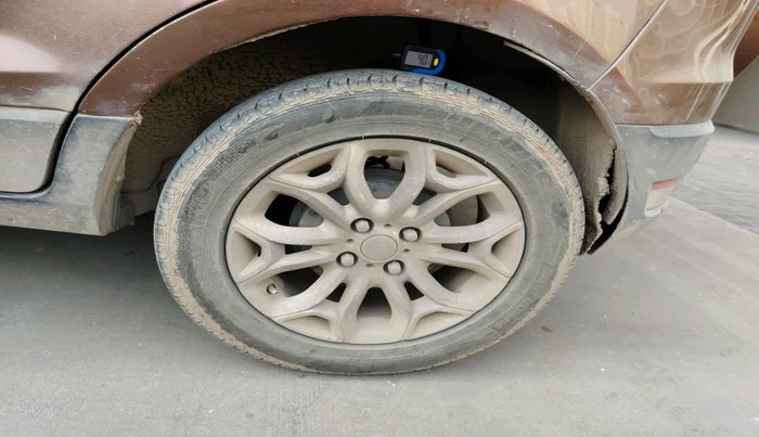 2016 Ford Ecosport TITANIUM 1.5L DIESEL, Diesel, Manual, 1,68,186 km, tyre