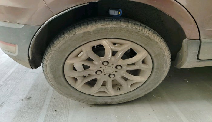 2016 Ford Ecosport TITANIUM 1.5L DIESEL, Diesel, Manual, 1,68,186 km, tyre