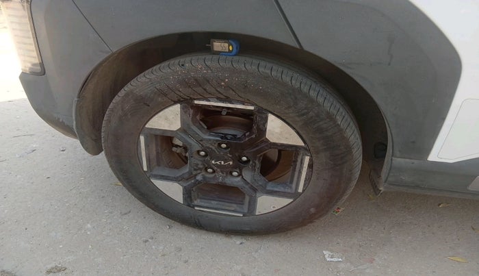 2025 KIA SYROS HTK Plus 1.0 Turbo 7DCT, Petrol, Automatic, 8,691 km, tyre