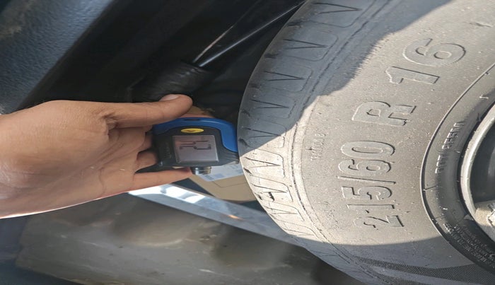 2017 Maruti S Cross ALPHA 1.3, Diesel, Manual, 96,858 km, tyre