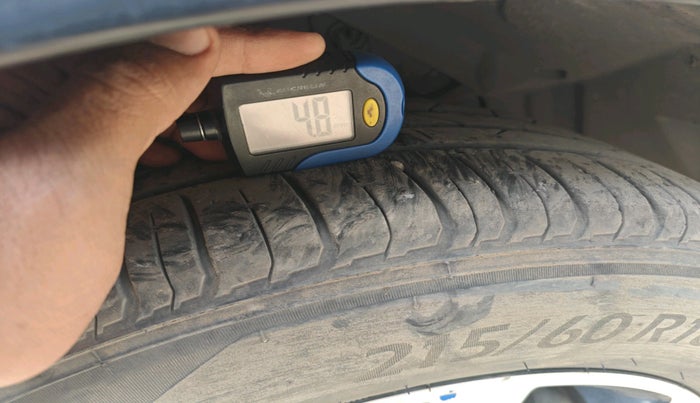 2017 Maruti S Cross ALPHA 1.3, Diesel, Manual, 96,858 km, tyre