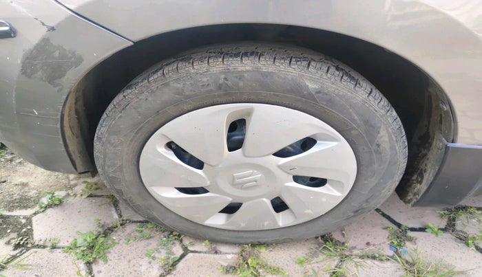 2015 Maruti Celerio ZXI, Petrol, Manual, 1,08,969 km, tyre