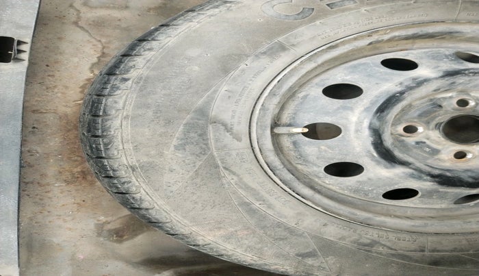 2011 Maruti Swift Dzire VDI, Diesel, Manual, 1,52,587 km, tyre