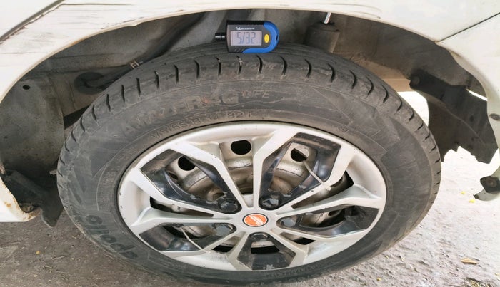 2015 Honda Amaze 1.5L I-DTEC E, Diesel, Manual, 1,16,454 km, tyre