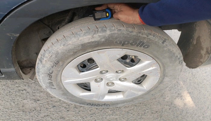 2021 Hyundai VENUE S 1.2, Petrol, Manual, 31,526 km, tyre