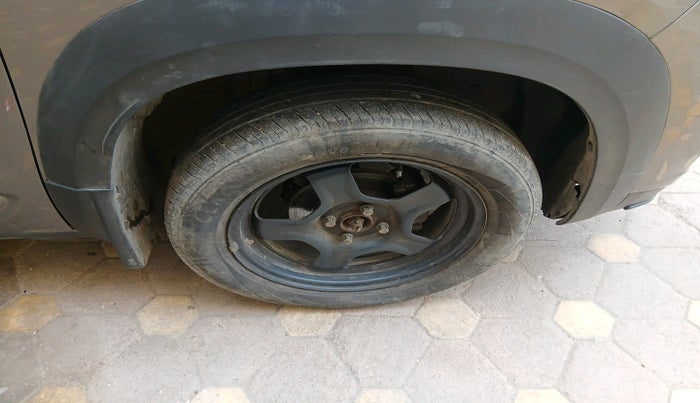 2021 Renault Kiger RXT MT, Petrol, Manual, 30,636 km, tyre