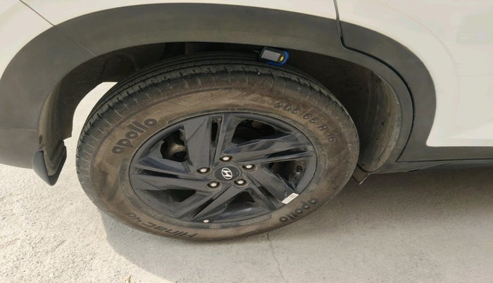 2023 Hyundai Creta S PLUS KNIGHT 1.5 PETROL, Petrol, Manual, 27,236 km, tyre