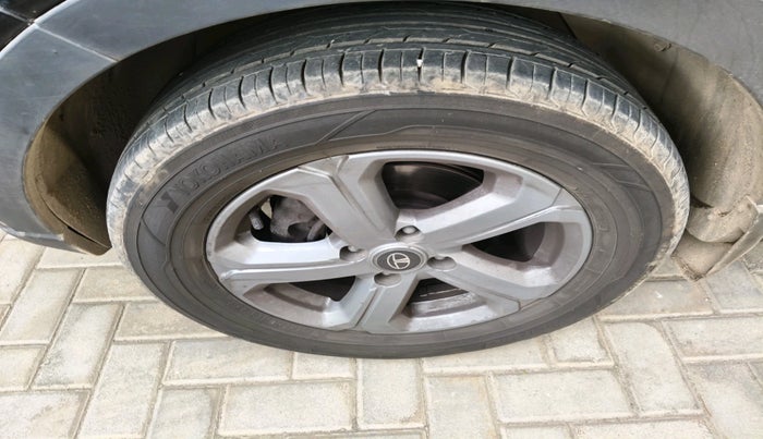 2021 Tata NEXON XZ PLUS (O) PETROL DARK EDITION, Petrol, Manual, 68,007 km, tyre