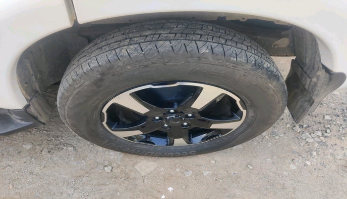 2023 Mahindra SCORPIO CLASSIC S11 MT 7S CC, Diesel, Manual, 11,811 km, tyre