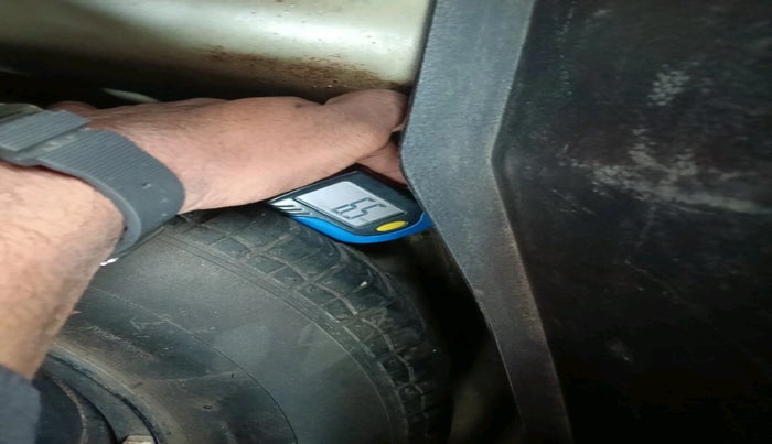 2015 Maruti Swift ZDI, Diesel, Manual, 82,277 km, tyre