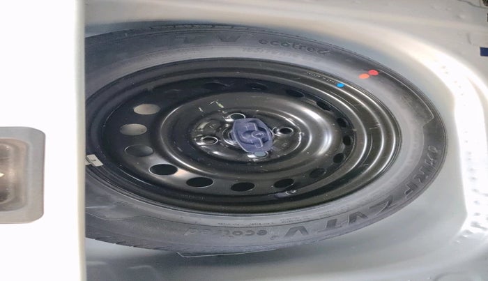 2023 Maruti New Wagon-R VXI 1.0, Petrol, Manual, 10,638 km, tyre