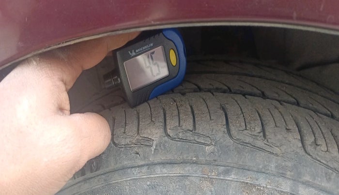 2015 Honda Jazz 1.2L I-VTEC VX, Petrol, Manual, 1,17,047 km, tyre