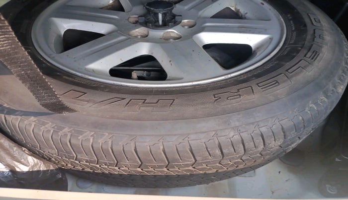 2013 Landrover Freelander 2 TD4 SE, Diesel, Automatic, 95,749 km, tyre