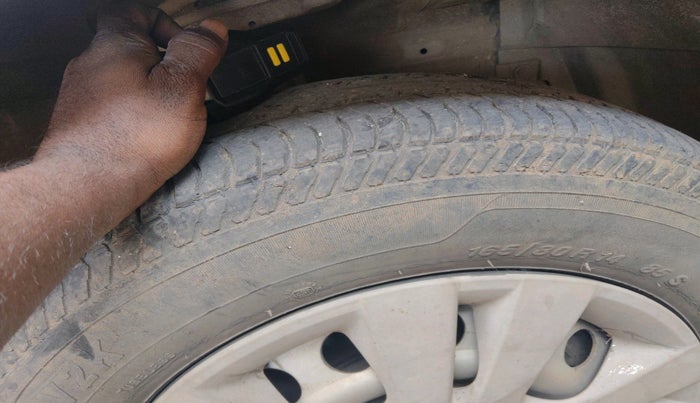 2016 Maruti Swift LXI (O), Petrol, Manual, 35,000 km, tyre