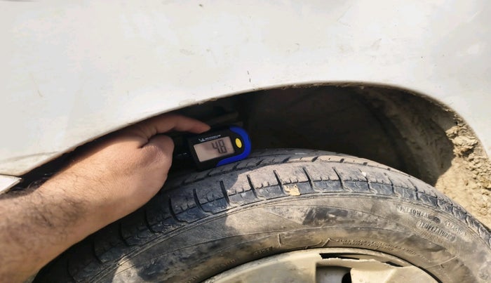 2013 Maruti Wagon R 1.0 LXI, Petrol, Manual, 50,596 km, tyre