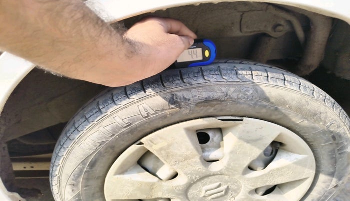 2013 Maruti Wagon R 1.0 LXI, Petrol, Manual, 50,596 km, tyre