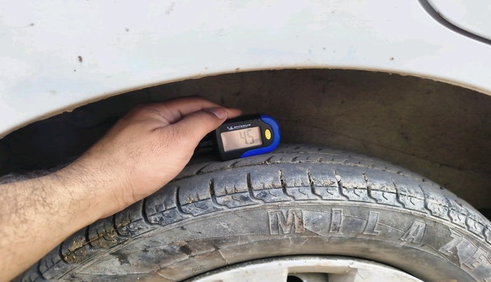 2013 Maruti Wagon R 1.0 LXI, Petrol, Manual, 50,596 km, tyre