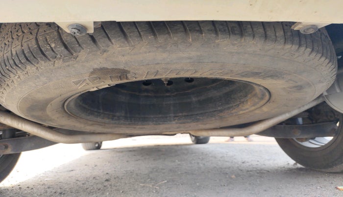 2019 Mahindra XUV500 W3, Diesel, Manual, 1,96,120 km, tyre