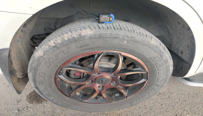 2019 Mahindra XUV500 W3, Diesel, Manual, 1,96,120 km, tyre