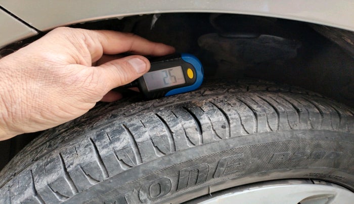 2018 Maruti Celerio VXI CNG, Petrol, Manual, 99,487 km, tyre