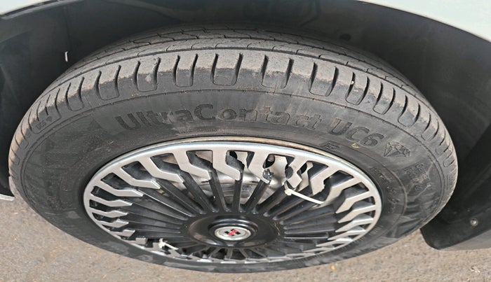 2016 Honda Jazz 1.2L I-VTEC E, Petrol, Manual, 74,732 km, tyre