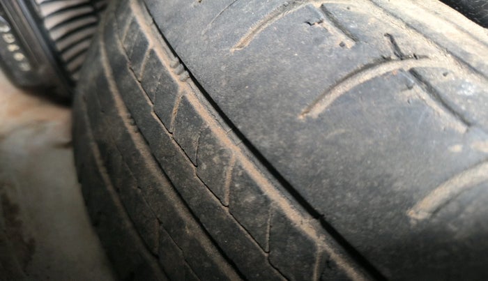 2016 Honda Jazz 1.2L I-VTEC E, Petrol, Manual, 74,732 km, tyre