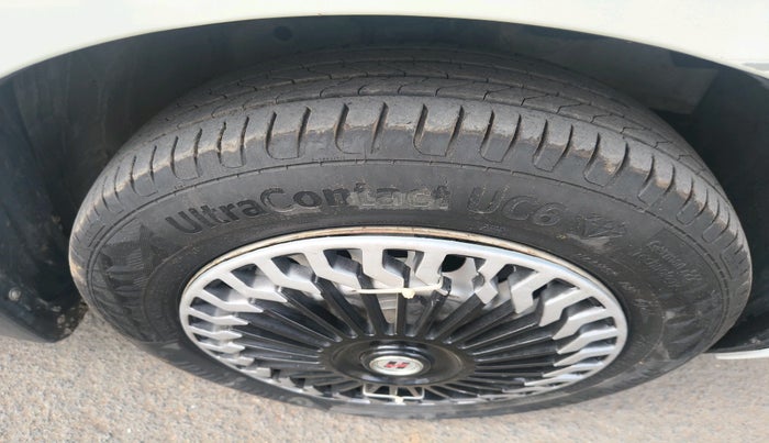 2016 Honda Jazz 1.2L I-VTEC E, Petrol, Manual, 74,732 km, tyre