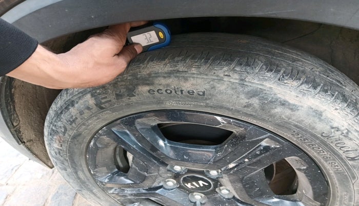 2020 KIA SONET HTX 1.5, Diesel, Manual, 64,582 km, tyre