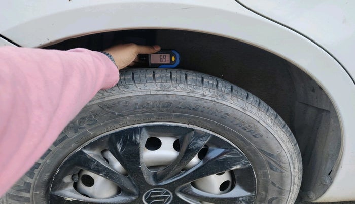 2021 Maruti Swift Dzire TOUR S-CNG, Petrol, Manual, 72,650 km, tyre