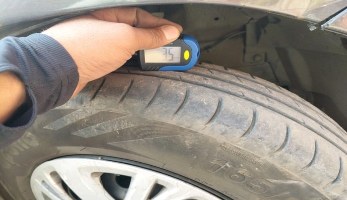 2015 Maruti Swift VDI, Diesel, Manual, 1,75,835 km, tyre