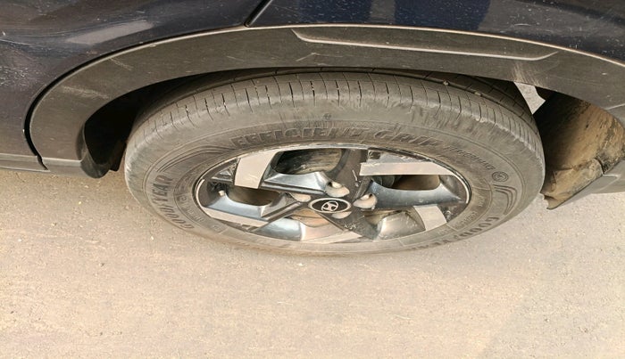 2020 Hyundai VENUE SX 1.5 CRDI, Diesel, Manual, 54,519 km, tyre