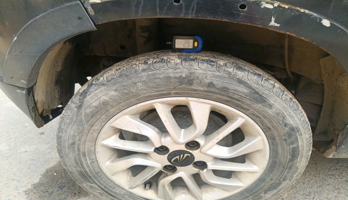 2016 Mahindra Kuv100 K8 D 5 STR, Diesel, Manual, 52,724 km, tyre