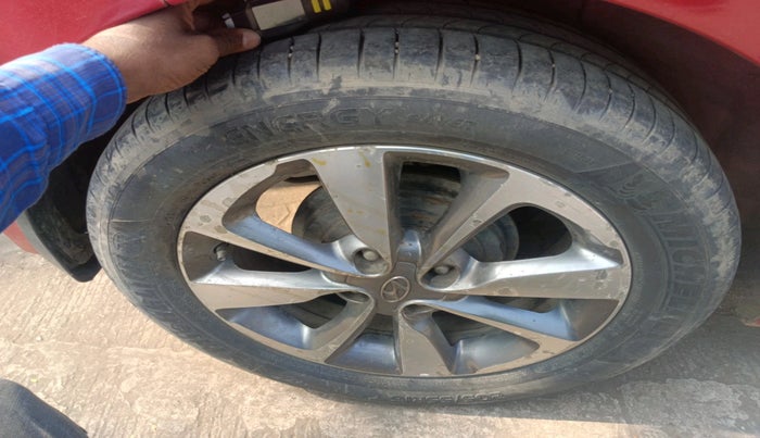 2015 Hyundai Elite i20 SPORTZ 1.4 (O) CRDI, Diesel, Manual, 1,27,630 km, tyre