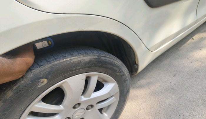 2012 Maruti Swift Dzire ZXI, Petrol, Manual, 1,82,214 km, tyre