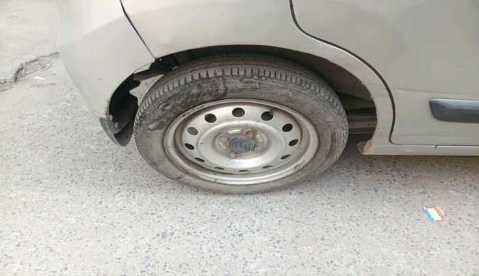 2011 Maruti Wagon R 1.0 LXI, Petrol, Manual, 1,57,260 km, tyre