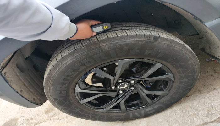 2025 Mahindra Thar Roxx MX1 Petrol MT 2WD, Petrol, Manual, 20,447 km, tyre