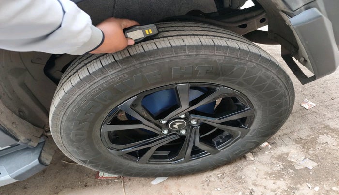 2025 Mahindra Thar Roxx MX1 Petrol MT 2WD, Petrol, Manual, 20,447 km, tyre