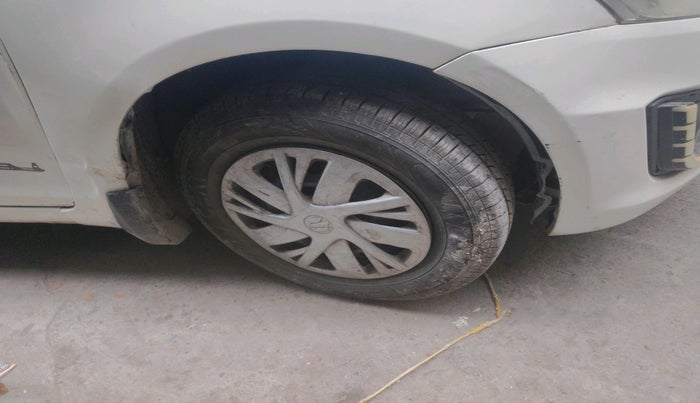 2016 Maruti Swift VXI, Petrol, Manual, 67,525 km, tyre