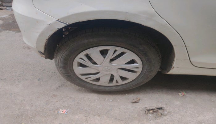 2016 Maruti Swift VXI, Petrol, Manual, 67,525 km, tyre