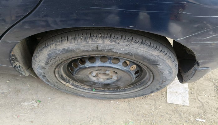 2016 Maruti Baleno DELTA PETROL 1.2, Petrol, Manual, 1,53,214 km, tyre