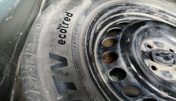 2016 Maruti Baleno DELTA PETROL 1.2, Petrol, Manual, 1,53,214 km, tyre