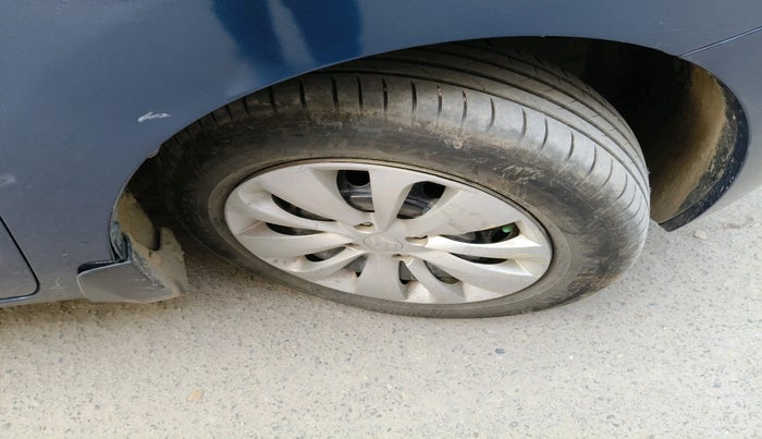 2016 Maruti Baleno DELTA PETROL 1.2, Petrol, Manual, 1,53,214 km, tyre